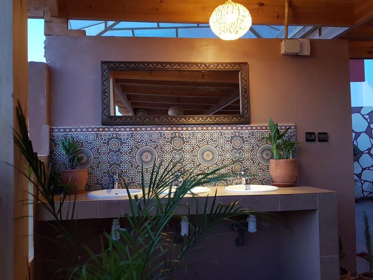 Dar Surf Hostel *