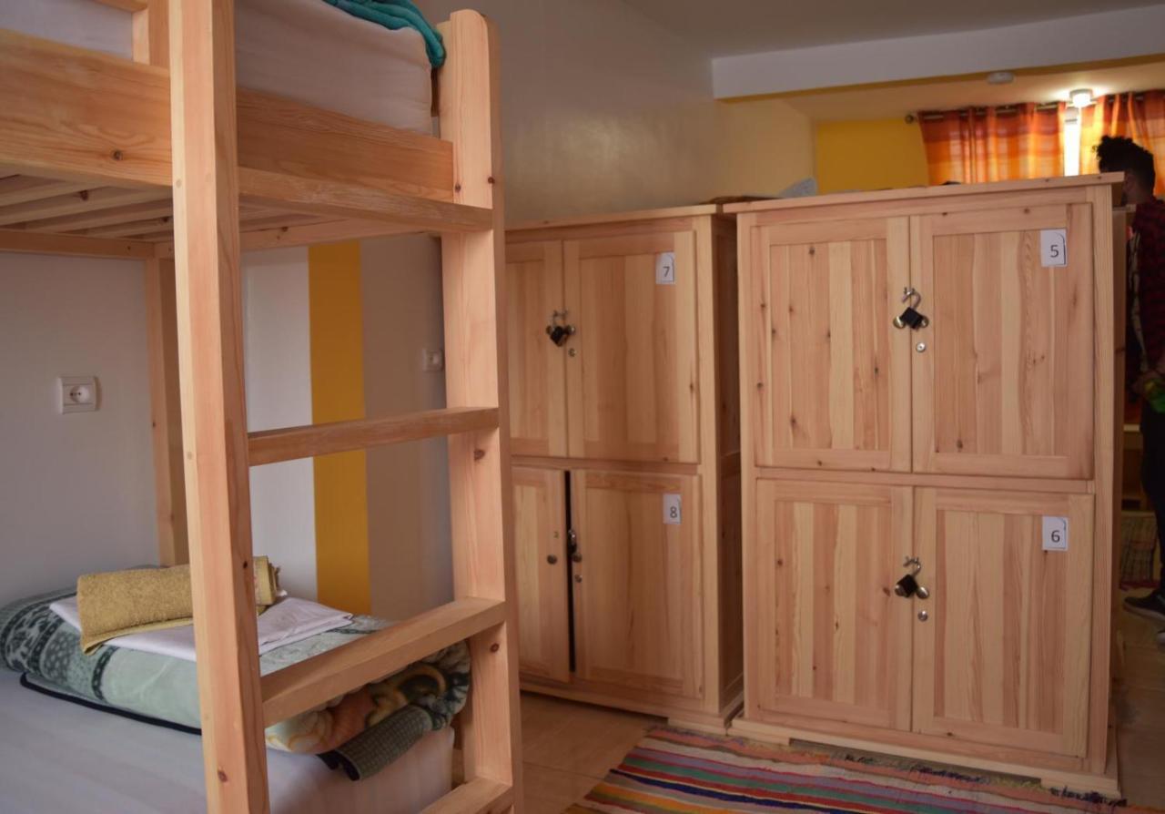 Dar Surf Hostel *